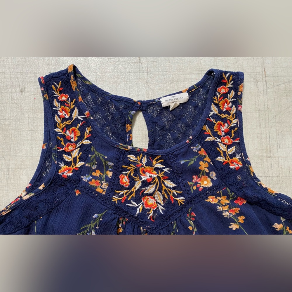 Madison and Belle Floral Sleeveless Top - Navy - Picture 4 of 6